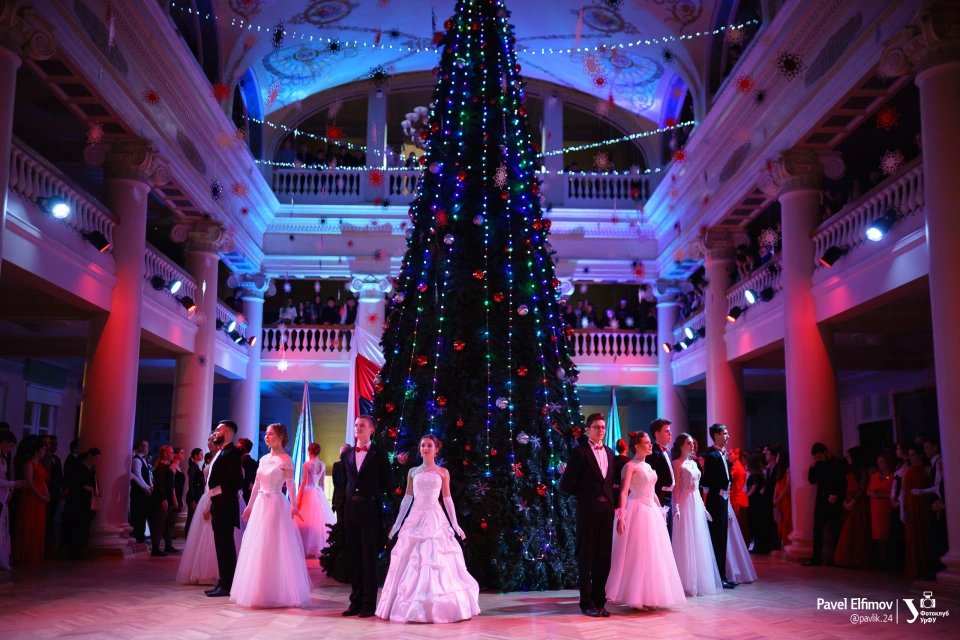 乌拉尔联邦大学,以俄罗斯第一任总统叶利钦命名