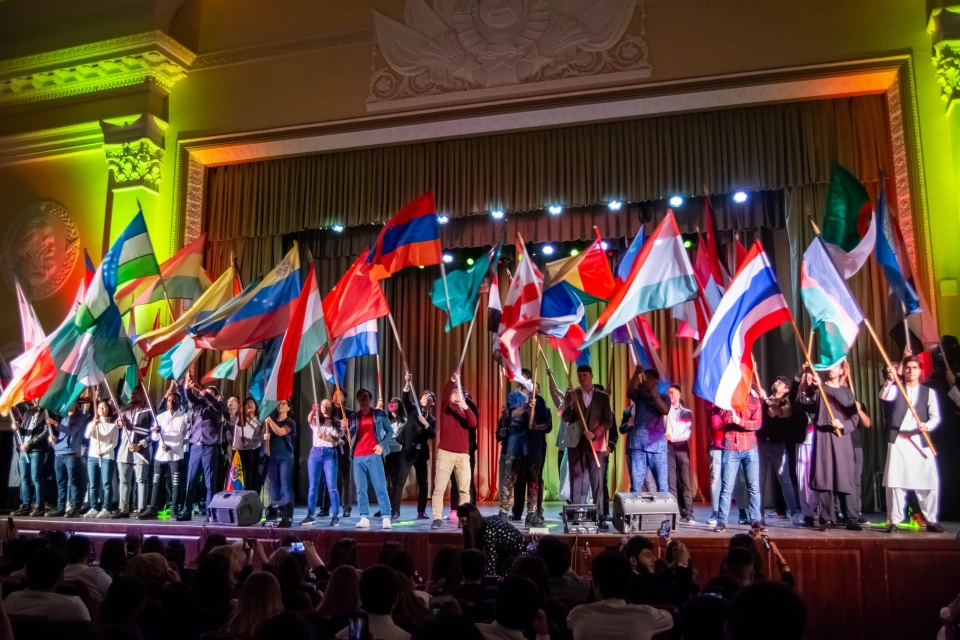 乌拉尔联邦大学,以俄罗斯第一任总统叶利钦命名